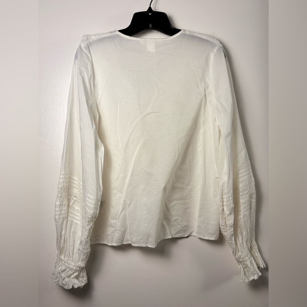 H&M White Ruffled Blouse - Picture 2 of 4